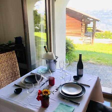 Privatunterkunft Chalet Familial Capricorne